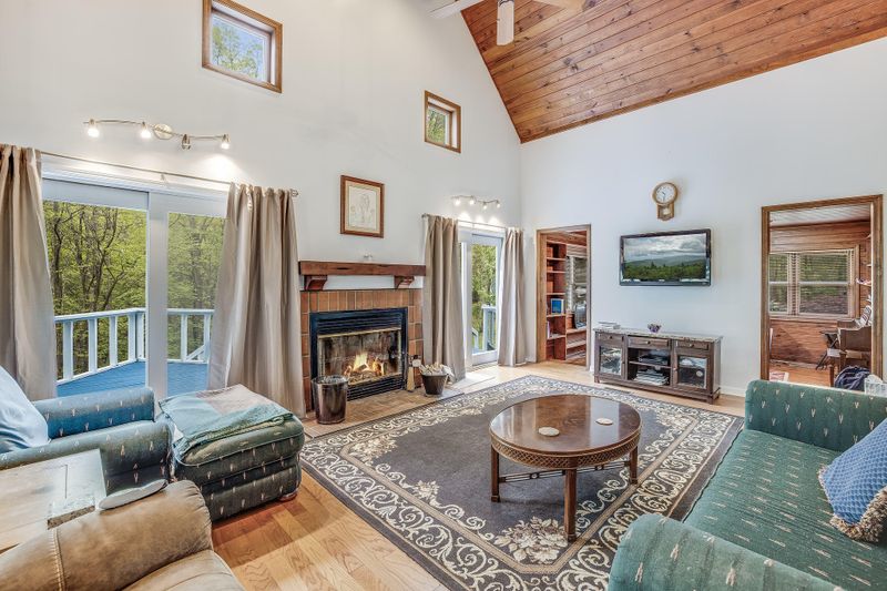 3711 Eagle Ridge Rd, Maryville, TN 37803
