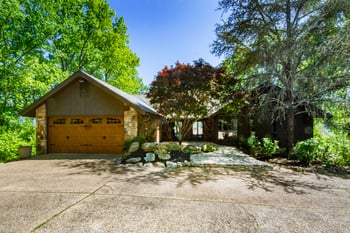 3711 Hollybrook Rd, Rockford, TN 37853