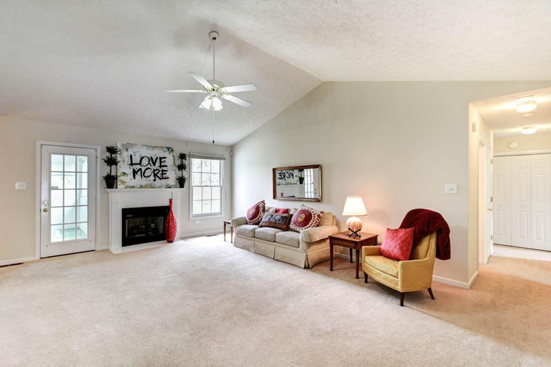 3716 Stonebridge Dr, Powell, TN 37849