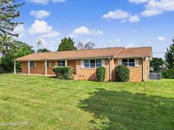 3717 Splendor Dr, Knoxville, TN 37918