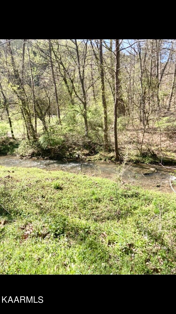3718 Roberts Rd, Corryton, TN 37721