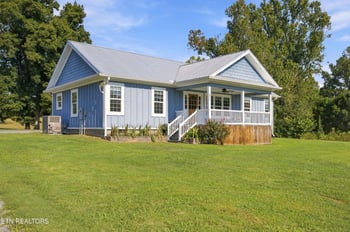 372 County Road 105, Athens, TN 37303