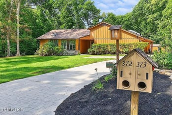 372 Fallen Oak Cir, Seymour, TN 37865