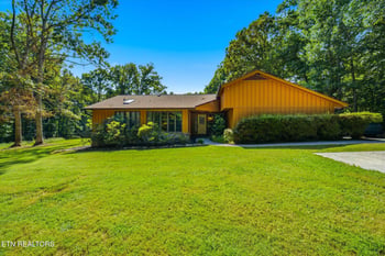 372 Fallen Oak Cir, Seymour, TN 37865