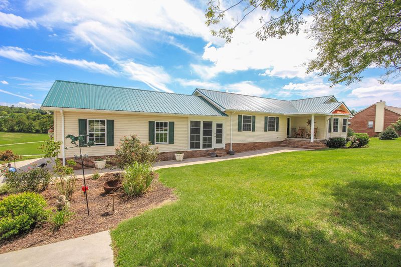 3721 Laurel Ridge Dr, Maryville, TN 37801