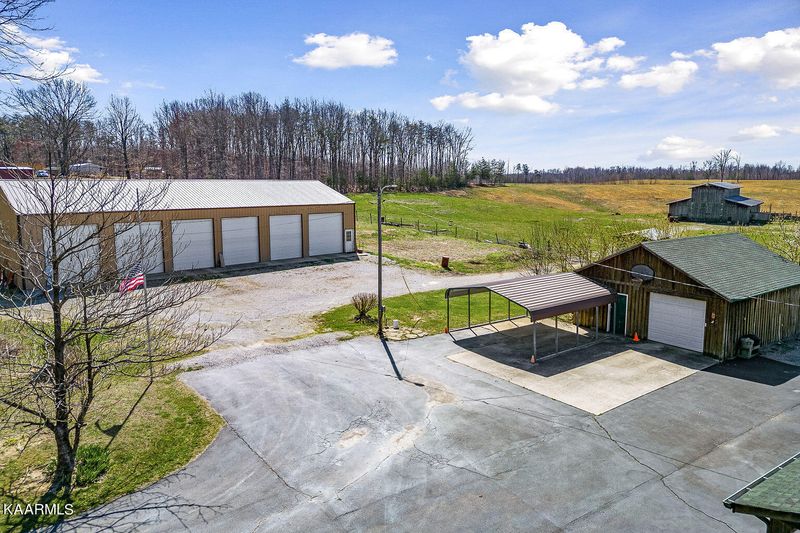 3722 Glade Creek Rd, Sparta, TN 38583