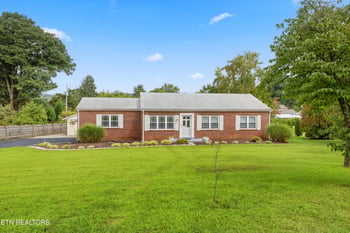 3725 Lucinda Dr, Knoxville, TN 37918