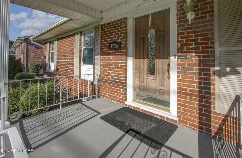 3726 Cherrylog Rd, Knoxville, TN 37921
