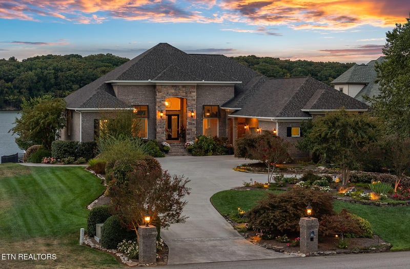3726 Promontory Point, Louisville, TN 37777