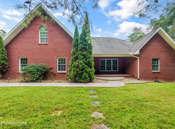 3727 Fox Creek Rd, Louisville, TN 37777