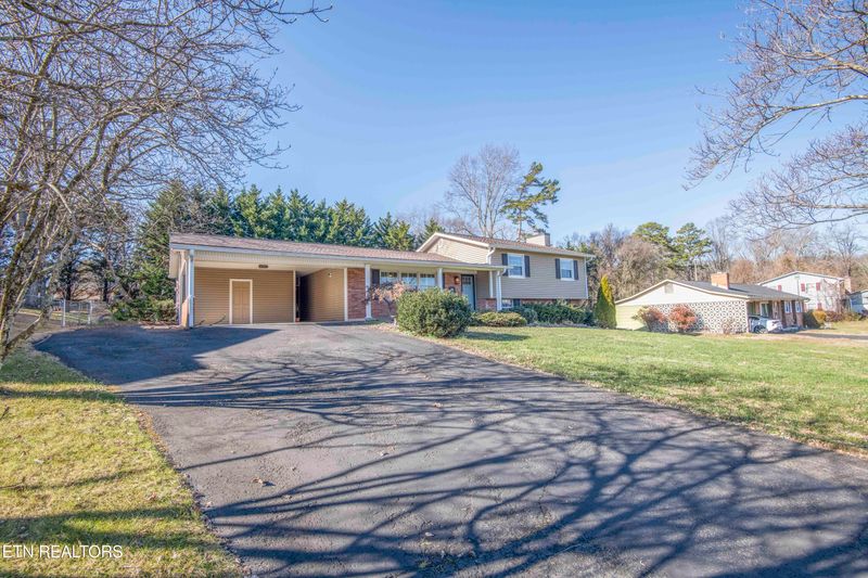 3729 Cherrylog Rd, Knoxville, TN 37921