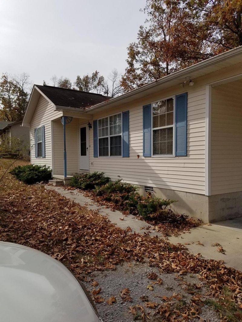 373 Bent Tree Dr, Crossville, TN 38555