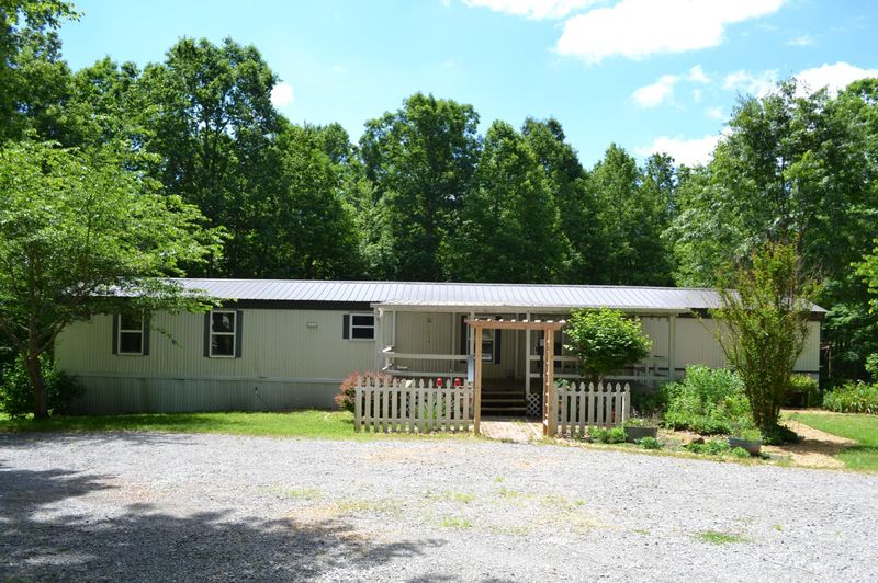 373 Casteel Rd, Sparta, TN 38583