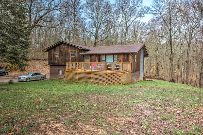 373 Herrell Ln, Powell, TN 37849