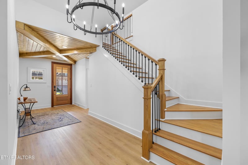 373 Ironwood Ln, Loudon, TN 37774