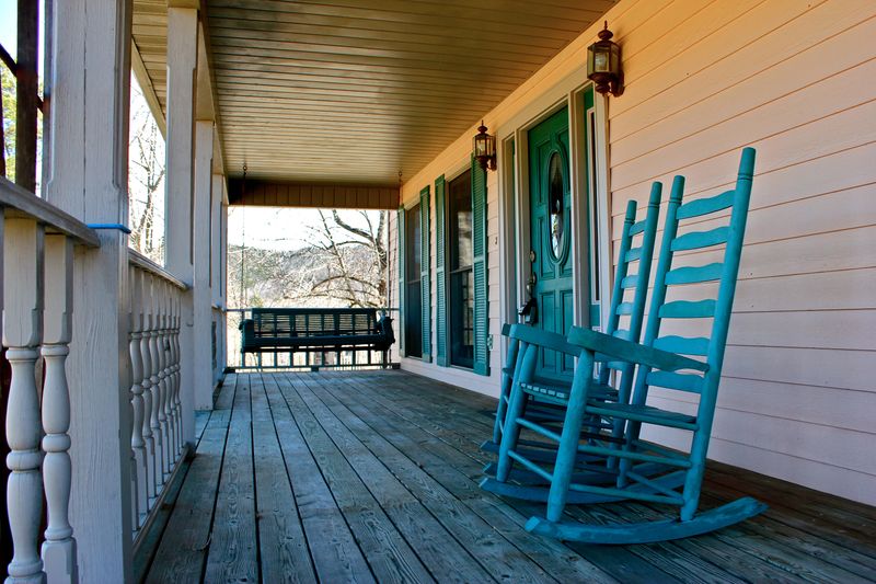 3733 Pleasant View Ln, Sevierville, TN 37862