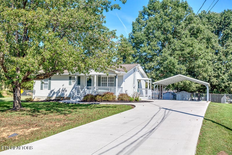 3735 Jubilee Cir, Maryville, TN 37801