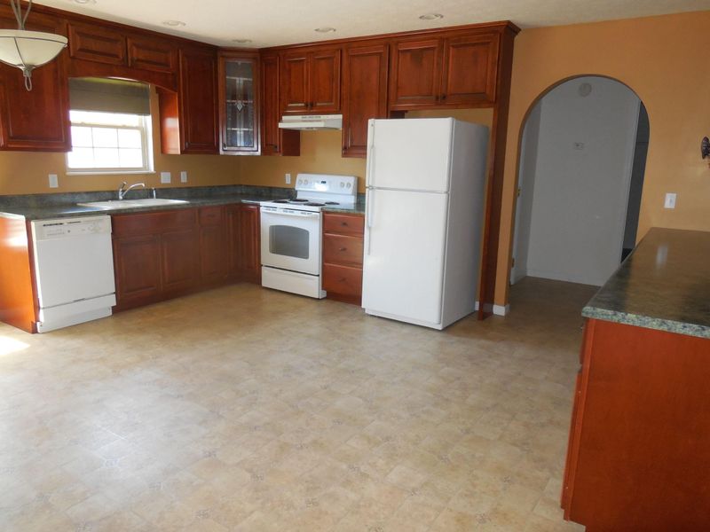 3736 Bent Rd, Kodak, TN 37764