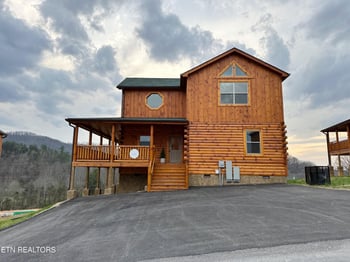3738 Heritage Hills Dr, Pigeon Forge, TN 37863