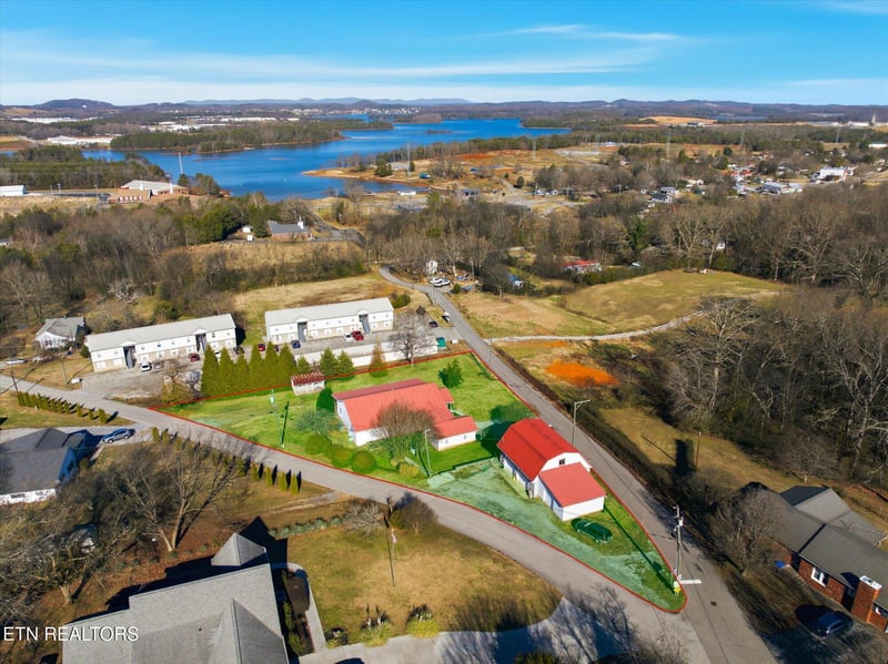 374 Depot St, Vonore, TN 37885