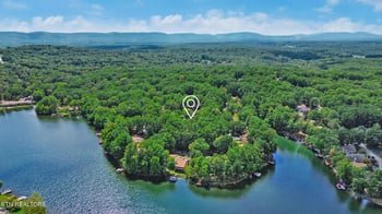 374 Lake Catherine Ct, Crossville, TN 38558