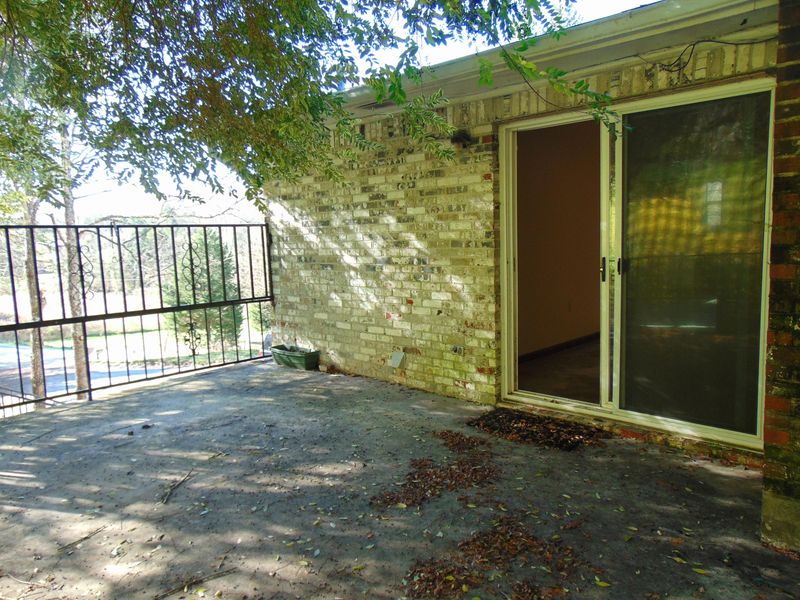 3744 Sugar Grove Valley Rd, Harriman, TN 37748