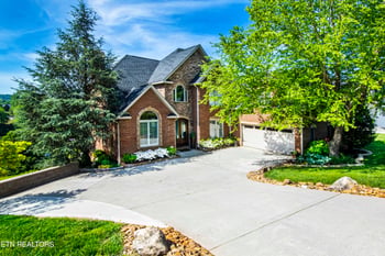 3745 Shipwatch Ln, Knoxville, TN 37920