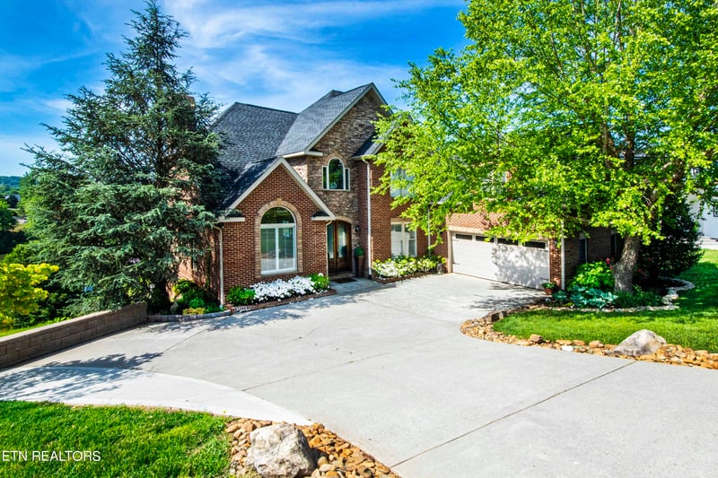 3745 Shipwatch Ln, Knoxville, TN 37920