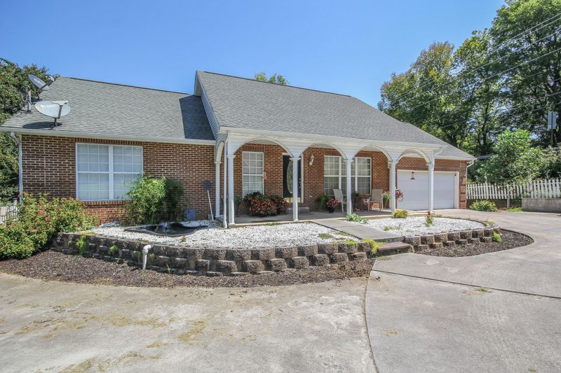 3745 Williams Mill Rd, Rockford, TN 37853