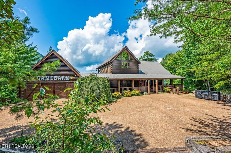 3746 Edge Park Dr, Sevierville, TN 37862