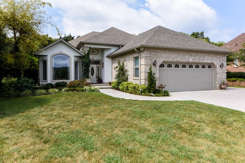 3747 Gooseneck Dr, Knoxville, TN 37920