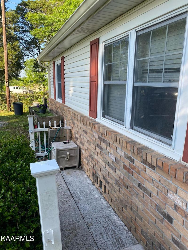 3749 Miser Station Rd, Louisville, TN 37777