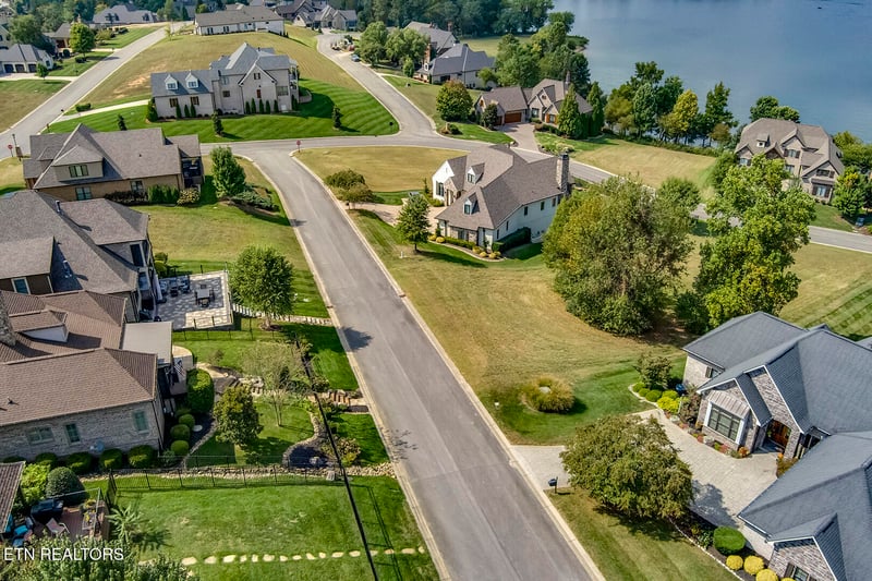 375 Champions Way, Lenoir City, TN 37772