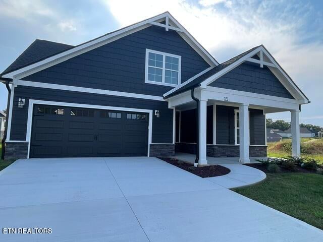 375 Trillium Tr, Lenoir City, TN 37771