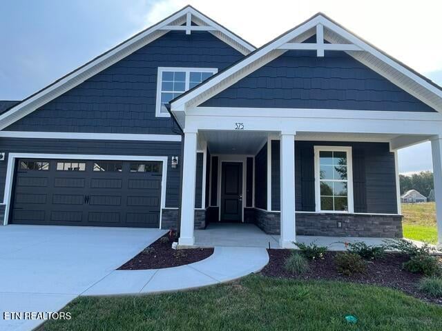 375 Trillium Tr, Lenoir City, TN 37771