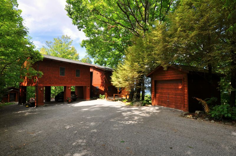 3750 Cove Mountain Rd, Sevierville, TN 37862
