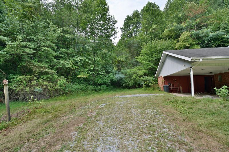 3754 Boogertown Rd, Sevierville, TN 37876