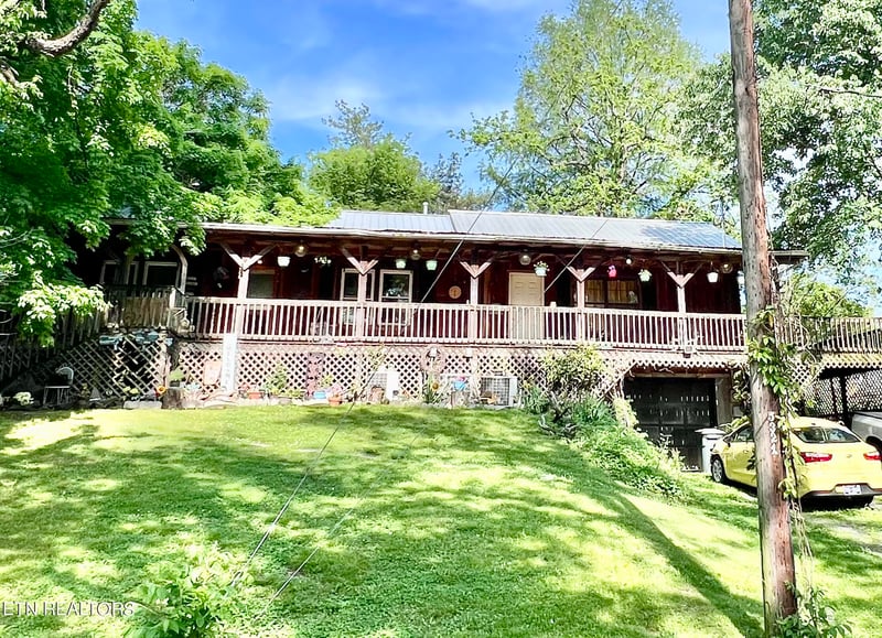 3754 Little River Rd, Rockford, TN 37853