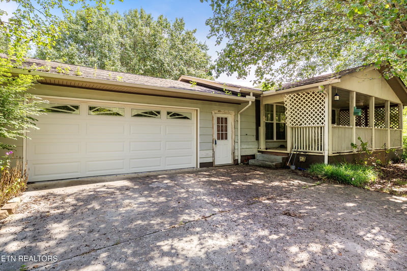 3754 Mutton Hollow Rd, Maryville, TN 37803