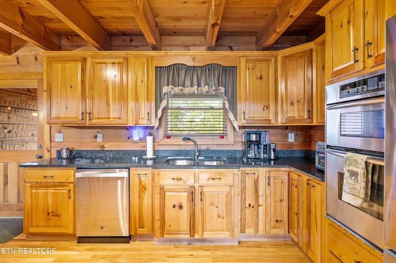 3756 Freels Rd, Friendsville, TN 37737