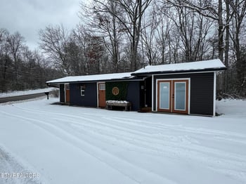 3759 Dunbar Rd, Crossville, TN 38572