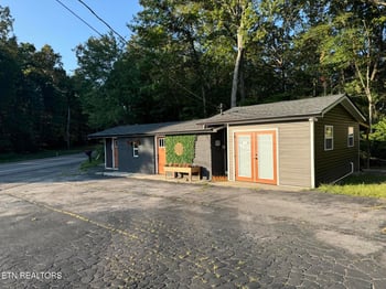3759 Dunbar Rd, Crossville, TN 38572