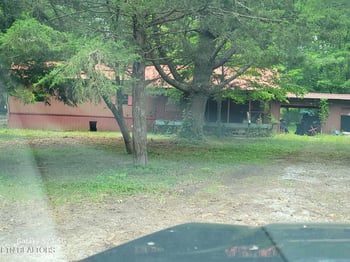 376 Choate Ln, Oneida, TN 37841
