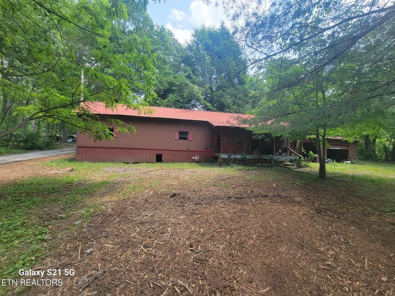 376 Choate Ln, Oneida, TN 37841