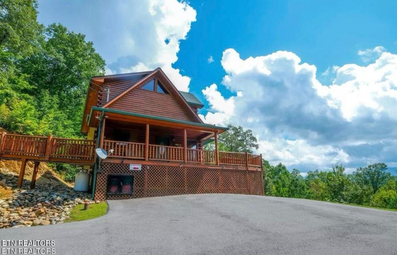 3763 Harris Mountain Way, Sevierville, TN 37876
