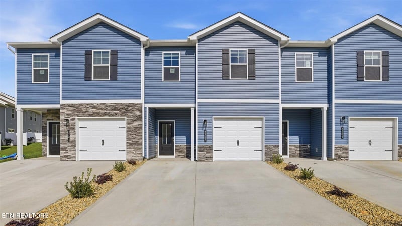 3767 Wyatt Way, Kodak, TN 37764