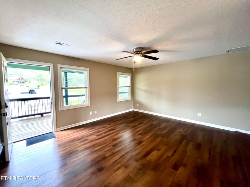 3769 Wears Valley Rd #4, Sevierville, TN 37862