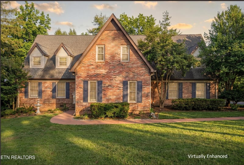 377 Dominion Cir, Knoxville, TN 37934