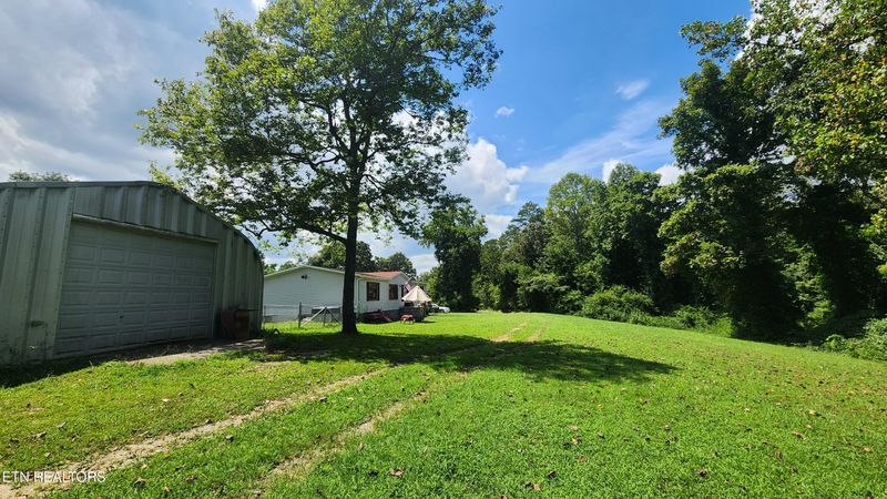 377 Rogers Ridge Rd, Kingston, TN 37763