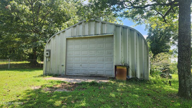 377 Rogers Ridge Rd, Kingston, TN 37763